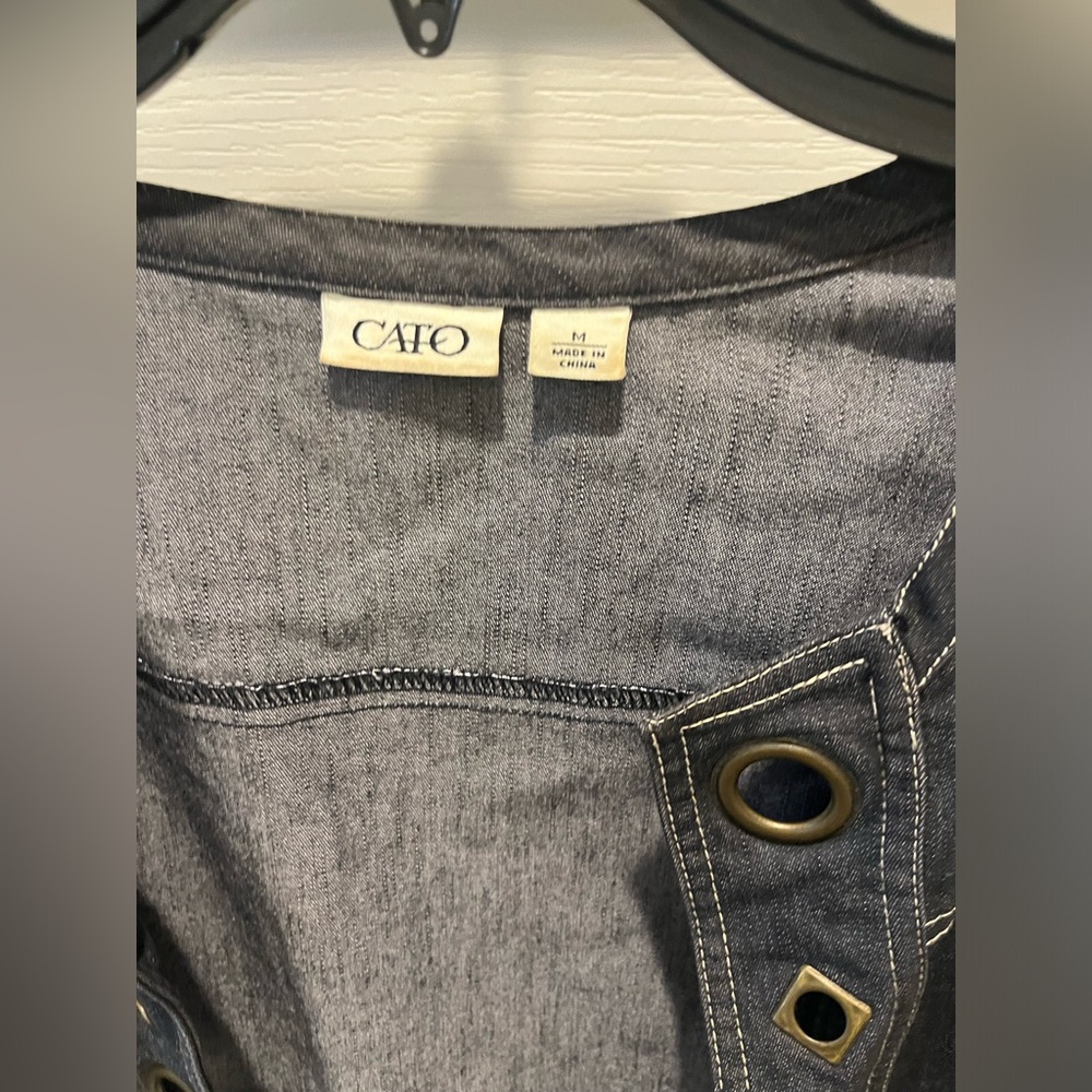 #19 Ladies lightweight denim jacket.